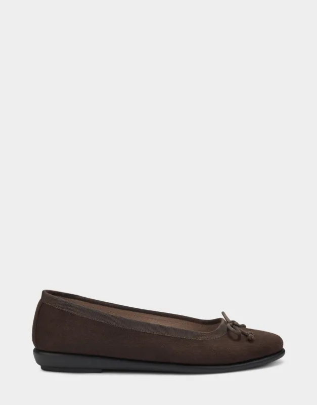 Homebet sold by AEROSOLES