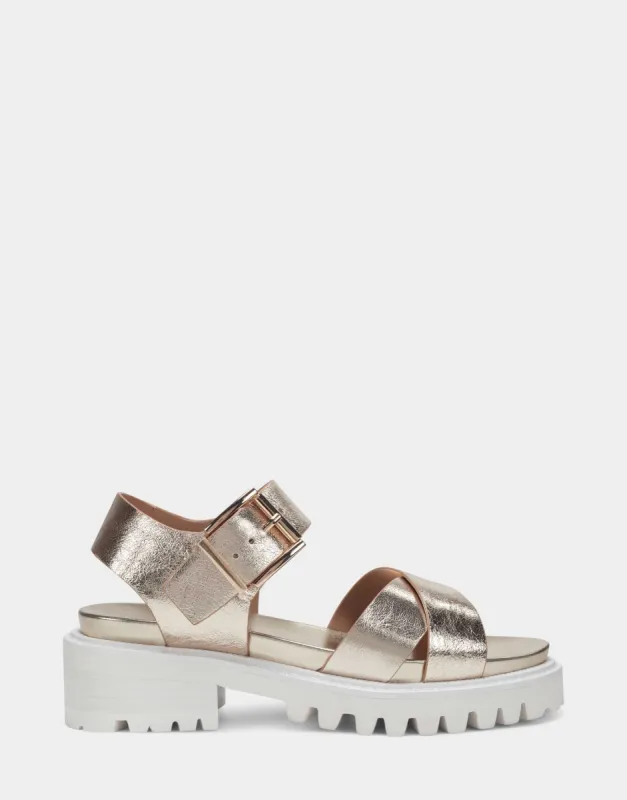 Luna sold by AEROSOLES