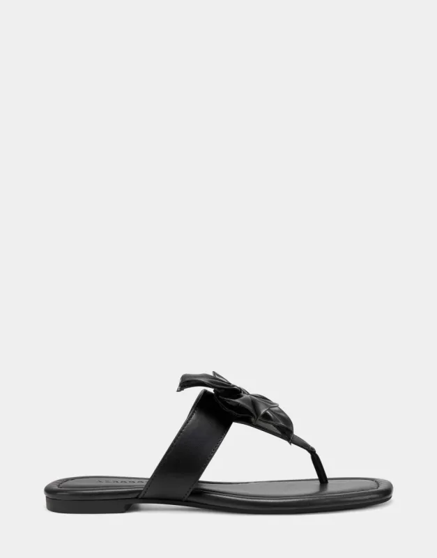 Calla sold by AEROSOLES