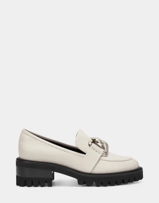 Lilia sold by AEROSOLES