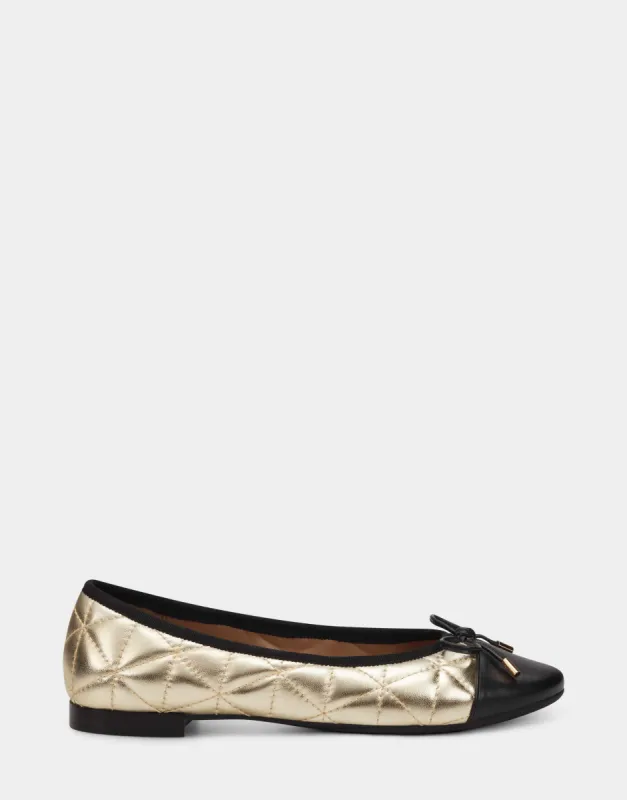 Celia sold by AEROSOLES