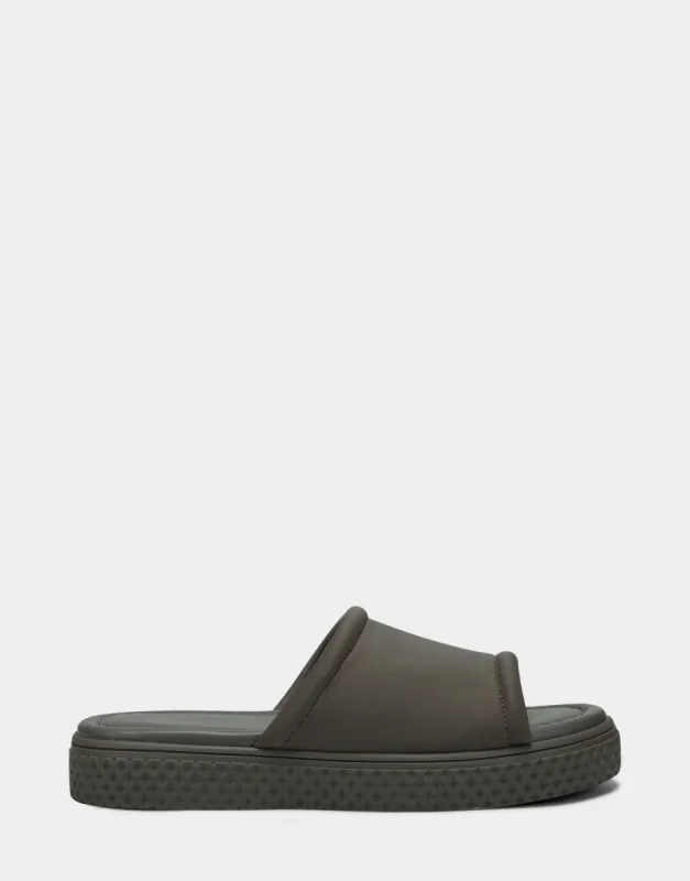 Evon sold by AEROSOLES