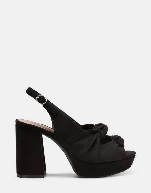 Nadia sold by AEROSOLES