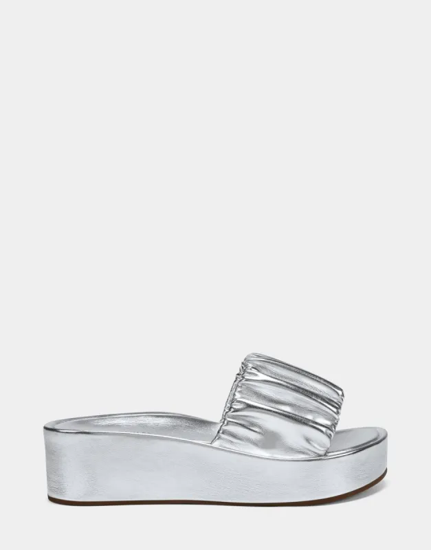 Dada sold by AEROSOLES