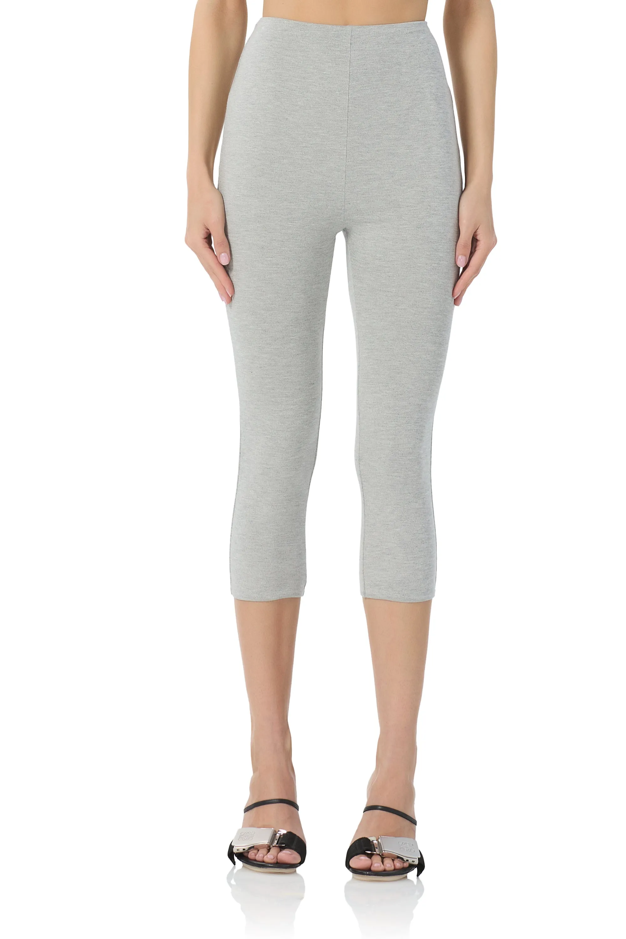 Ettie Capri Legging - Heather Grey sold by AFRM product image thumbnail 2