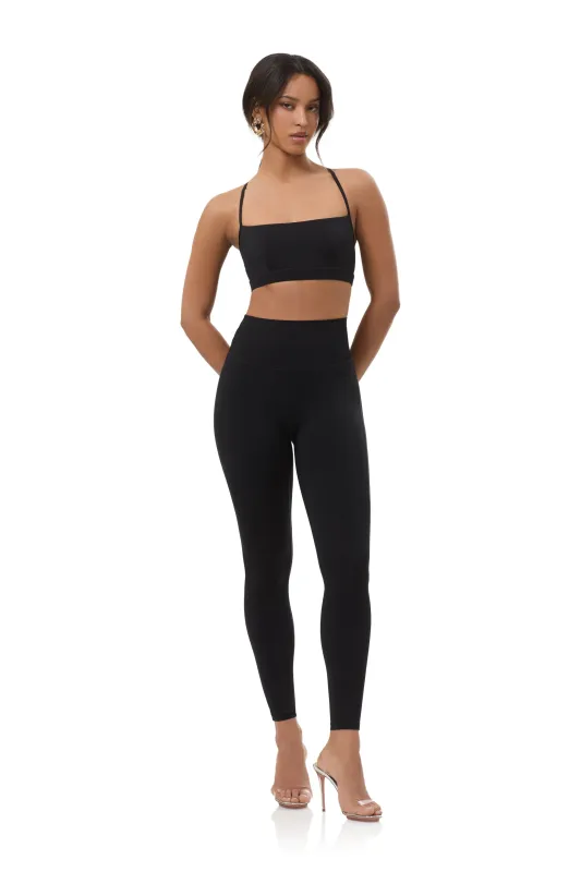 Olina Active Sports Bra - Noir made by AFRM