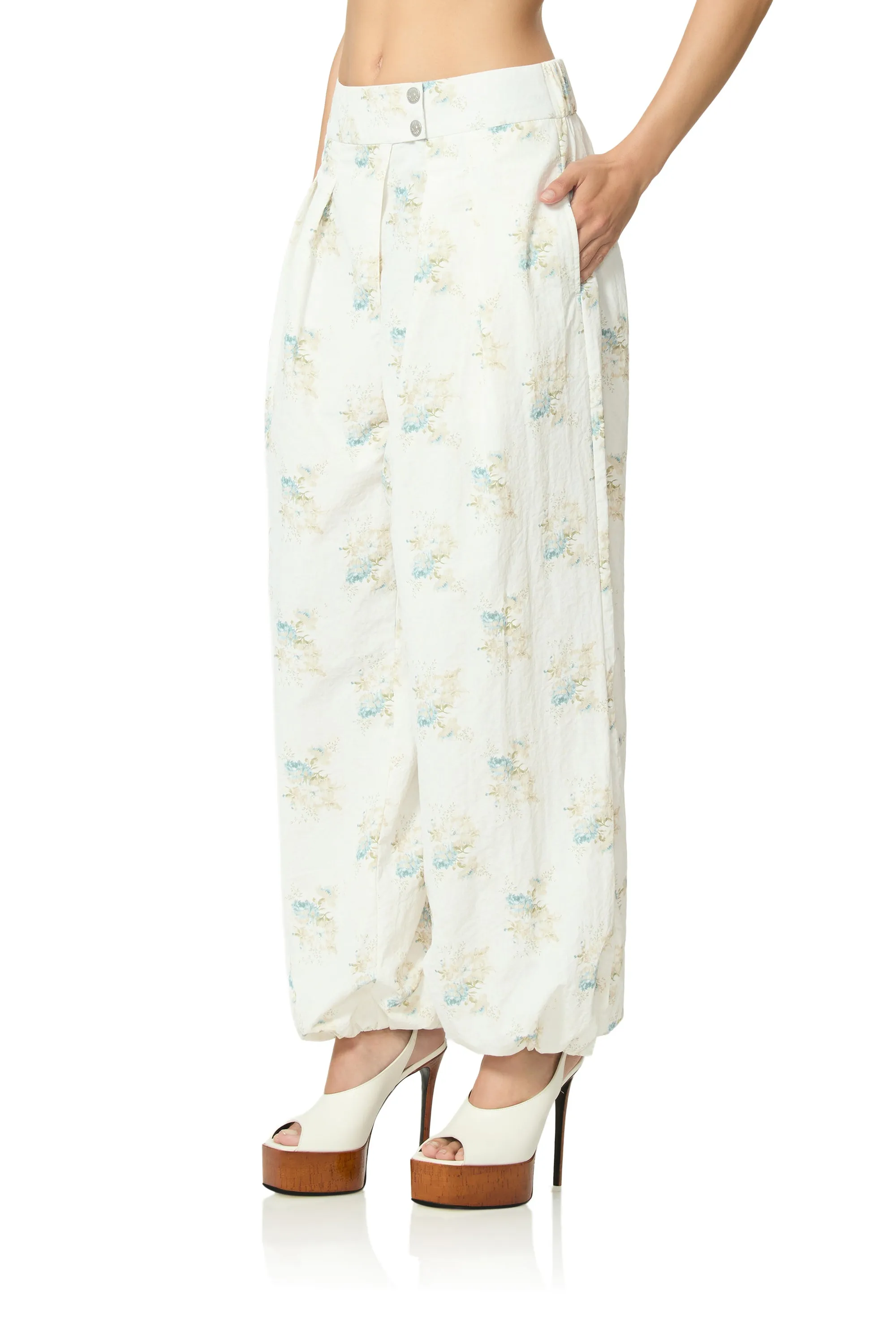 Tiffany Balloon Pant - Antique Peony sold by AFRM product image thumbnail 3