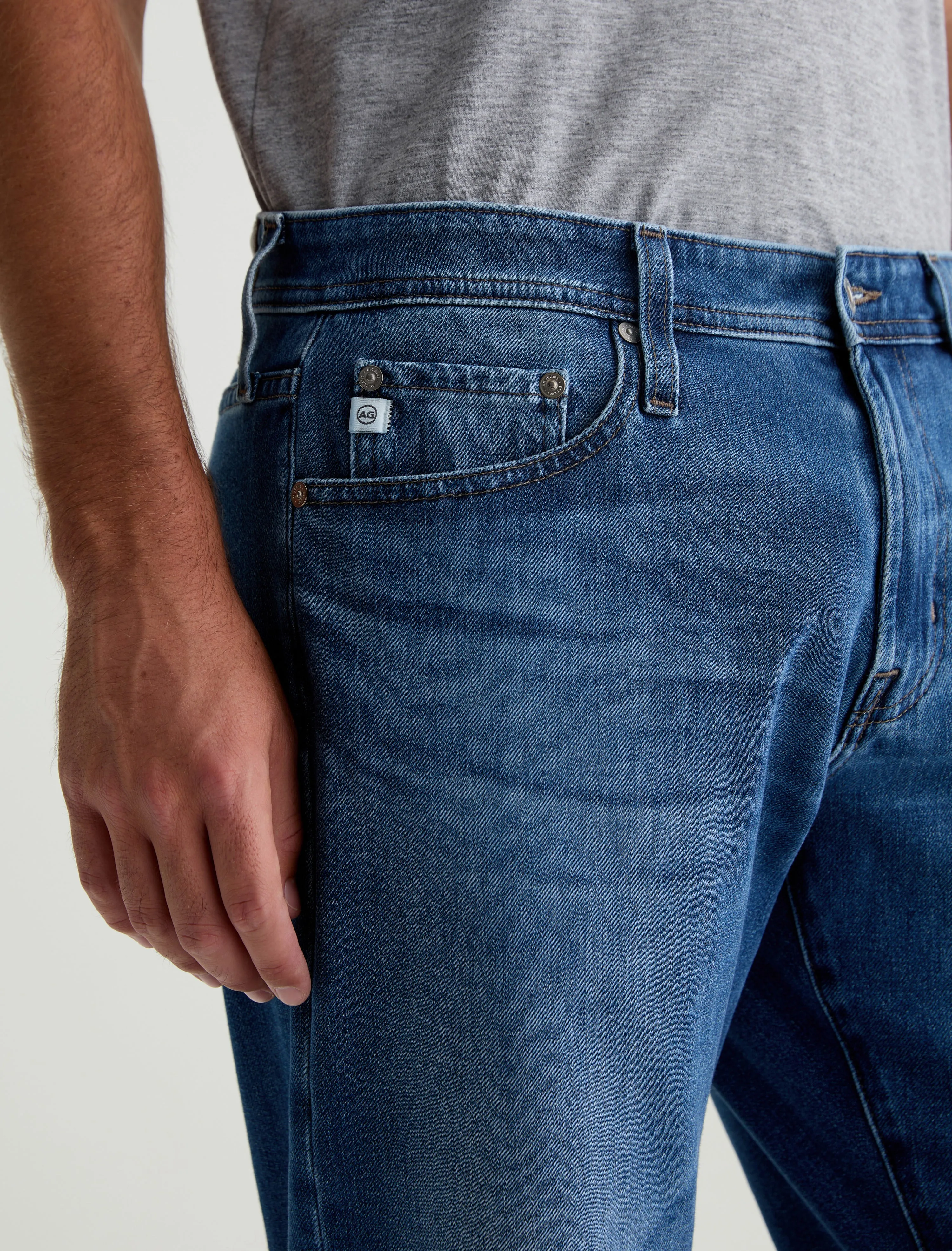 Protégé sold by AG Jeans product image thumbnail 3