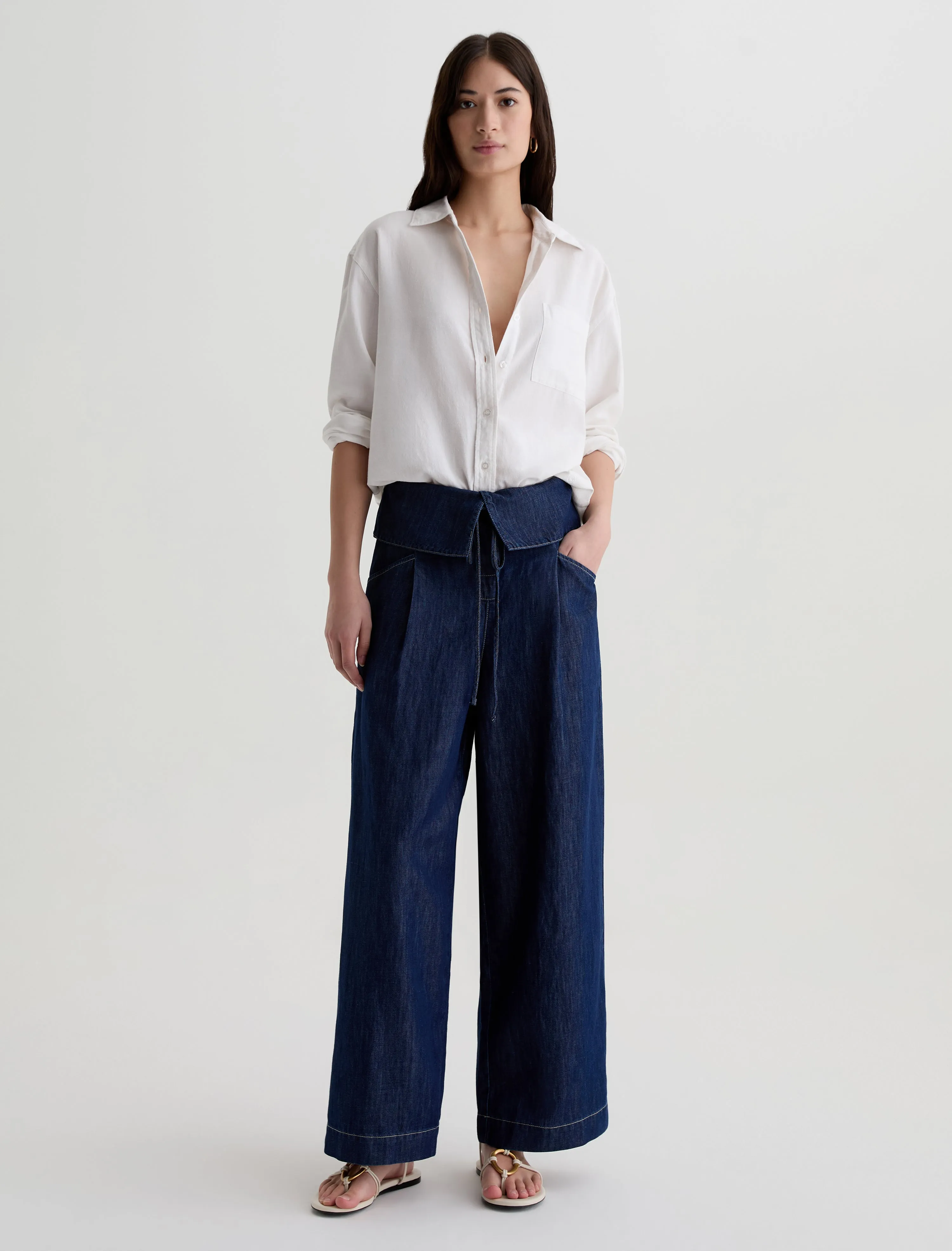 Shelvy sold by Adriano Goldschmied