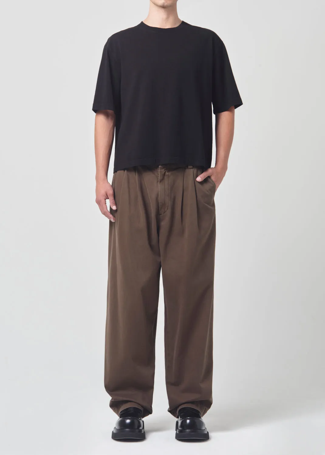 Slater Trouser in Varnish sold by Agolde product image thumbnail 3
