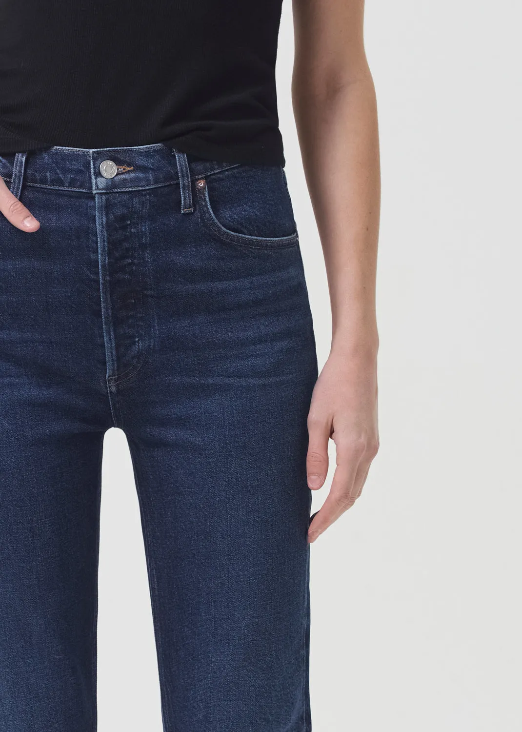Riley High Rise Straight Crop (Stretch) in Divided sold by Agolde product image thumbnail 5