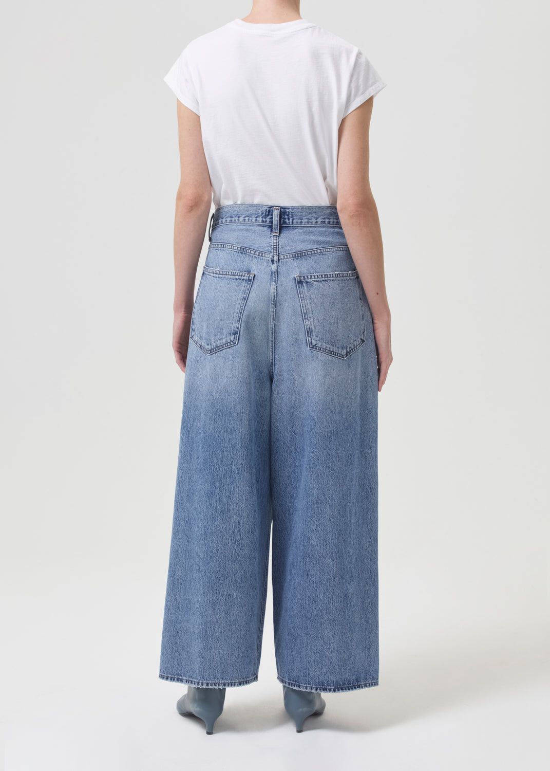 Valeria Jean in Temor sold by Agolde product image thumbnail 2