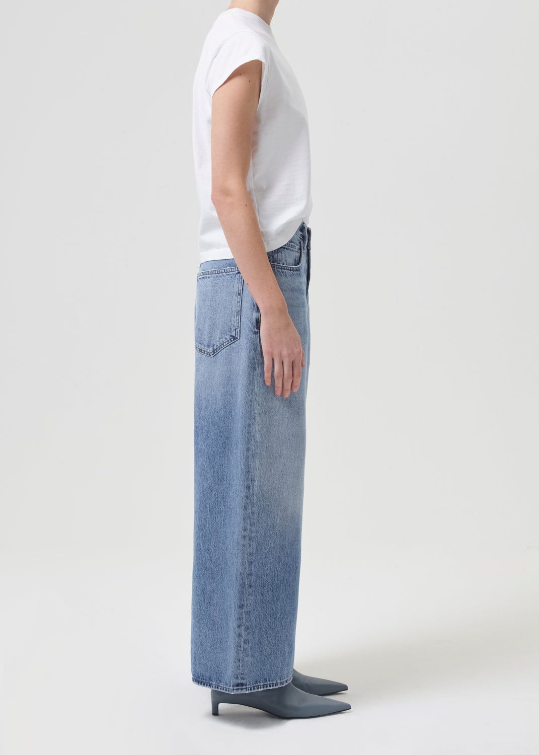 Valeria Jean in Temor sold by Agolde product image thumbnail 3