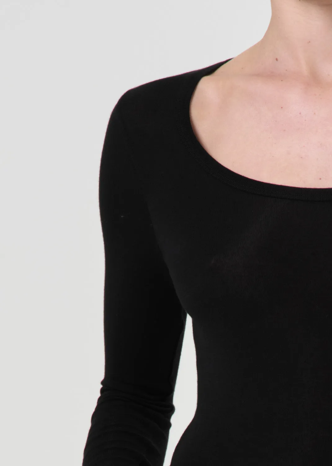 Corey Scoop Neck Tee in Black sold by Agolde product image thumbnail 4