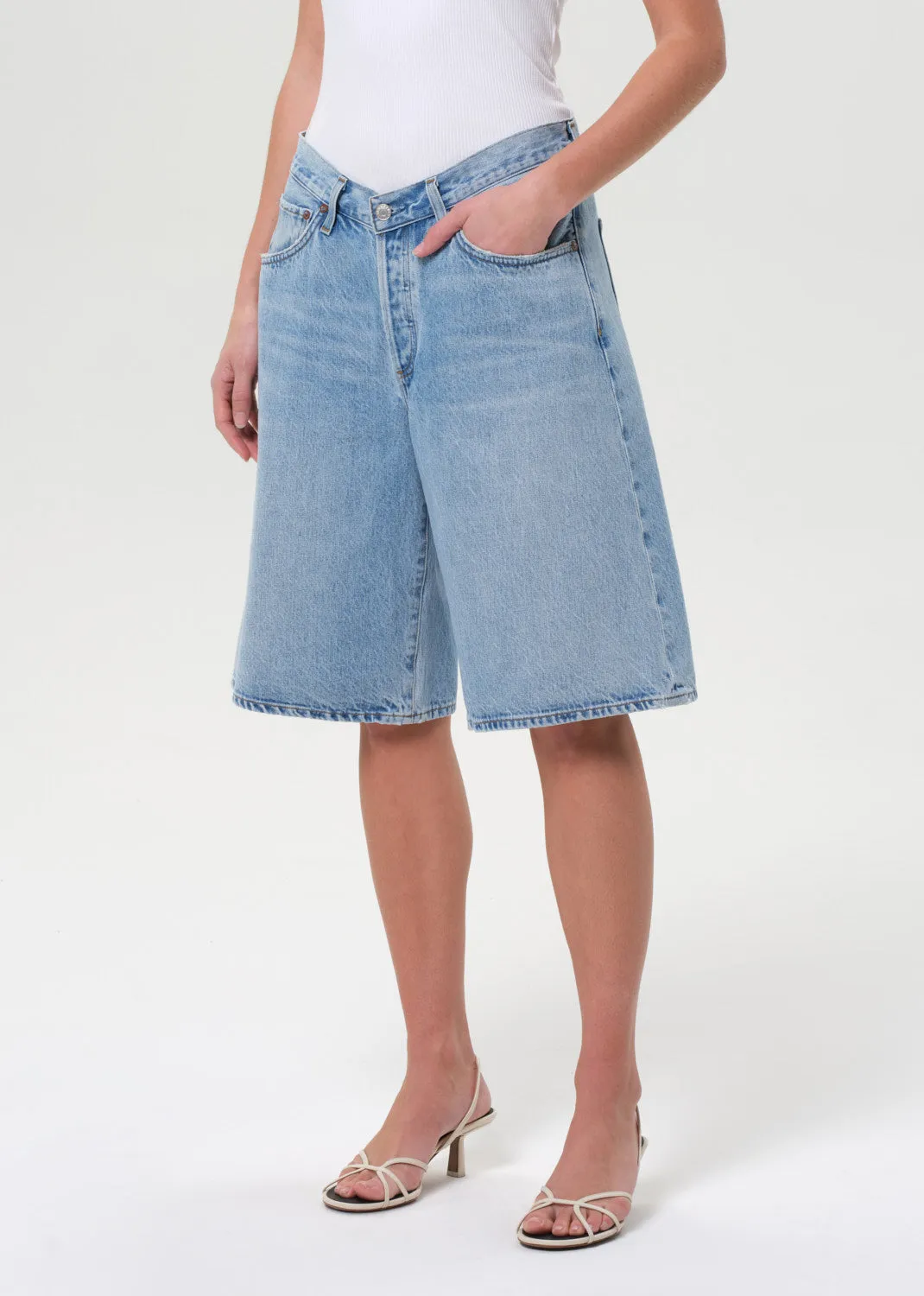 Baggy V-Short in Prevail sold by Agolde product image thumbnail 4