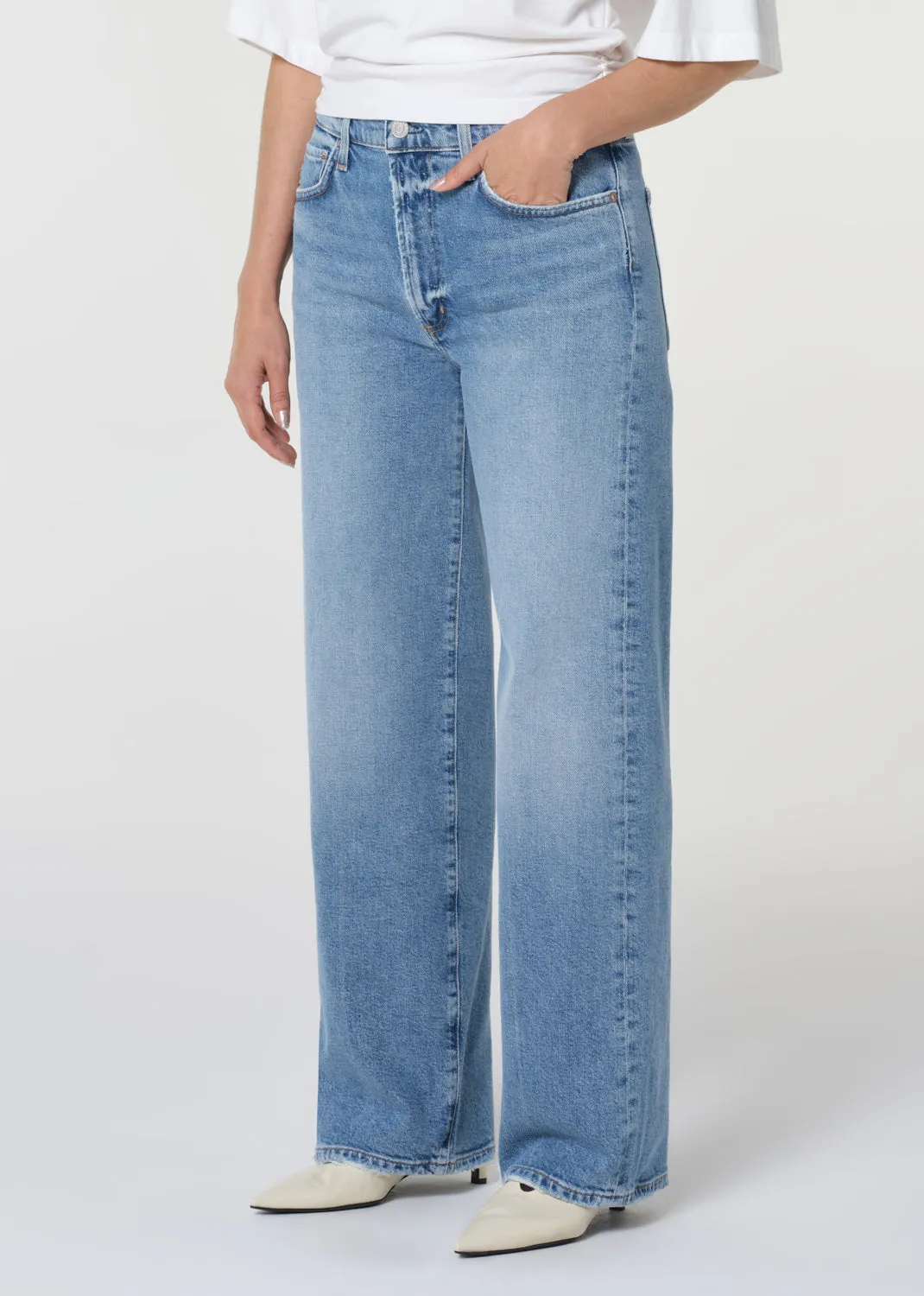 Harper Jean Petite 29" in Forum sold by Agolde product image thumbnail 4