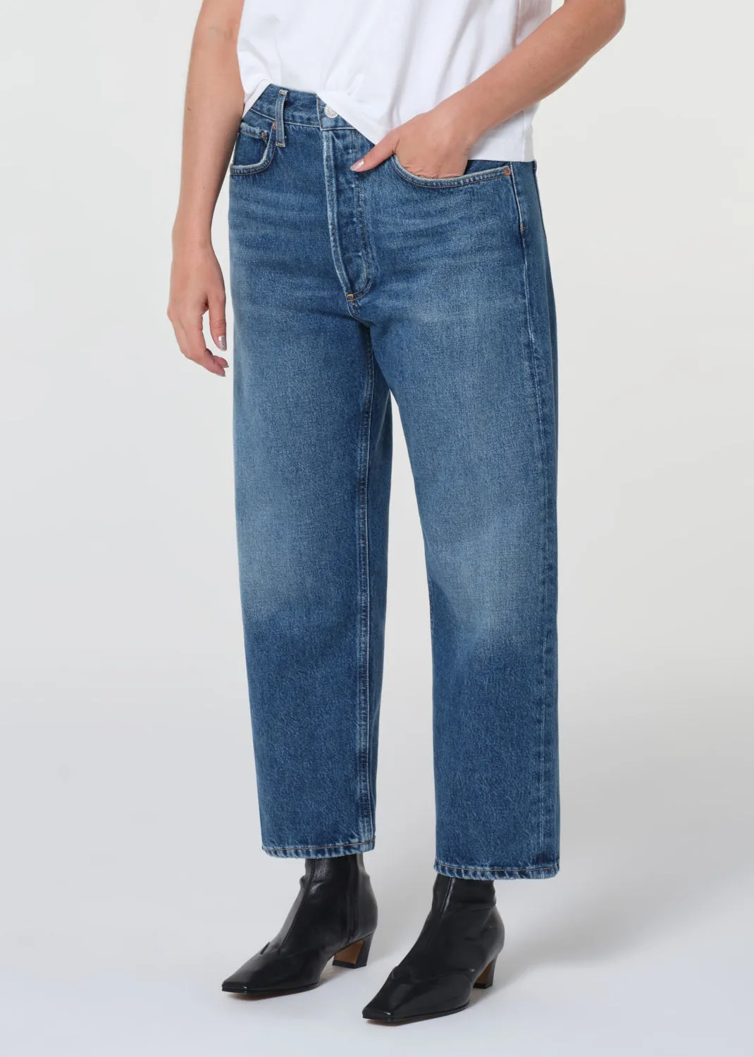 90's Crop Mid Rise Straight Petite in Bounty sold by Agolde product image thumbnail 4