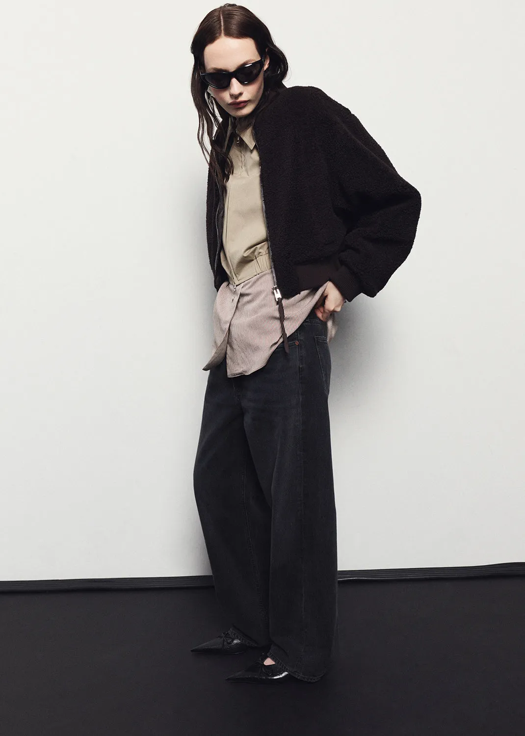 Low Slung Baggy 30.5" in Recess sold by Agolde product image thumbnail 2