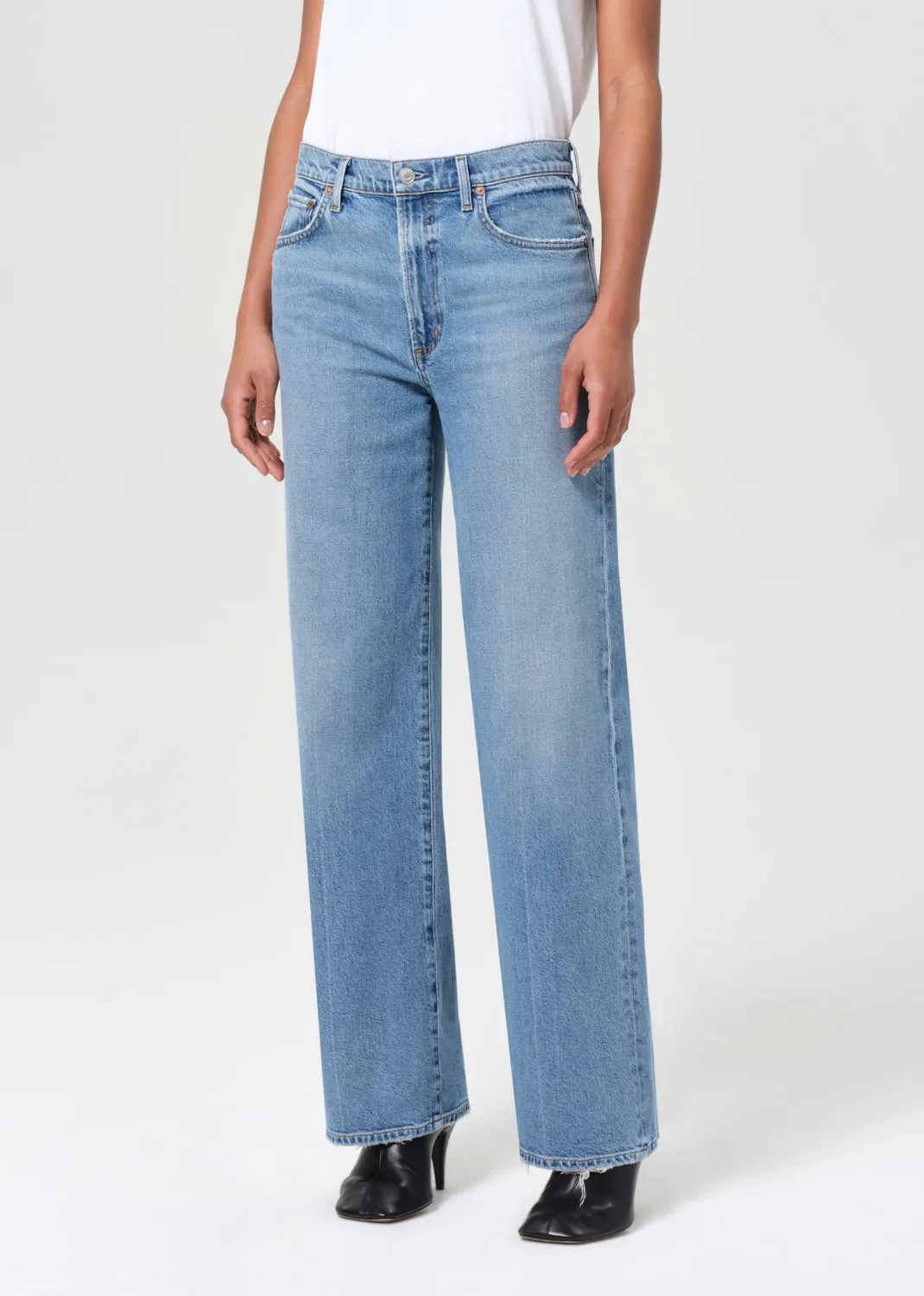 Harper Straight Jean (Comfort Stretch) in Kindle sold by Agolde product image thumbnail 4