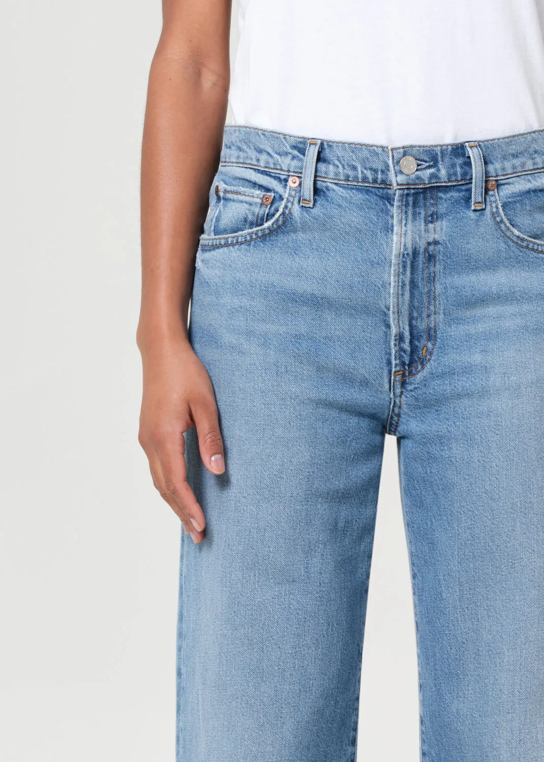 Harper Straight Jean (Comfort Stretch) in Kindle sold by Agolde product image thumbnail 5