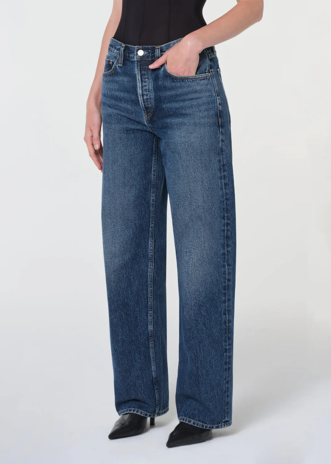 Arc Jean 32" in Shortwave sold by Agolde product image thumbnail 4