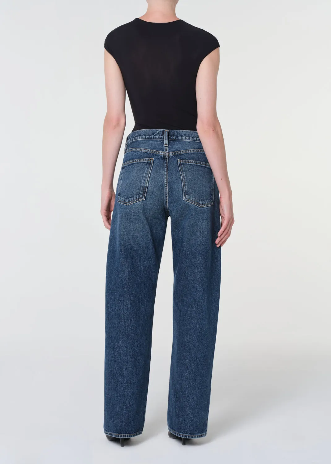 Arc Jean 32" in Shortwave sold by Agolde product image thumbnail 2