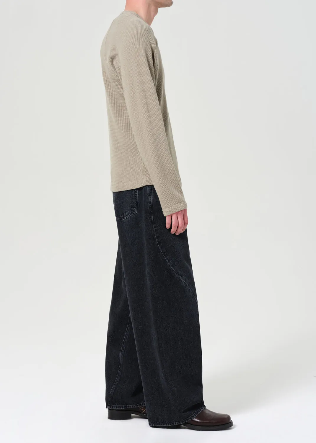 Twist Front Curve Jean in Ikon sold by Agolde product image thumbnail 4