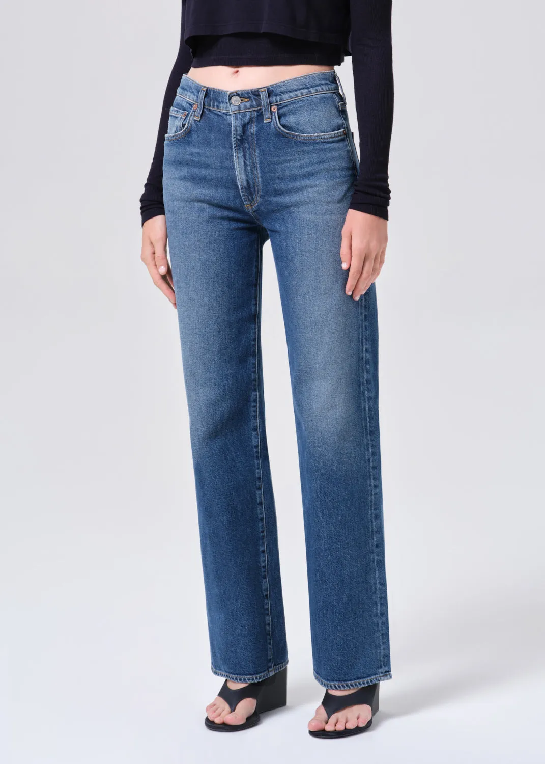 Harper Straight Jean (Weightless Stretch) in River sold by Agolde product image thumbnail 4