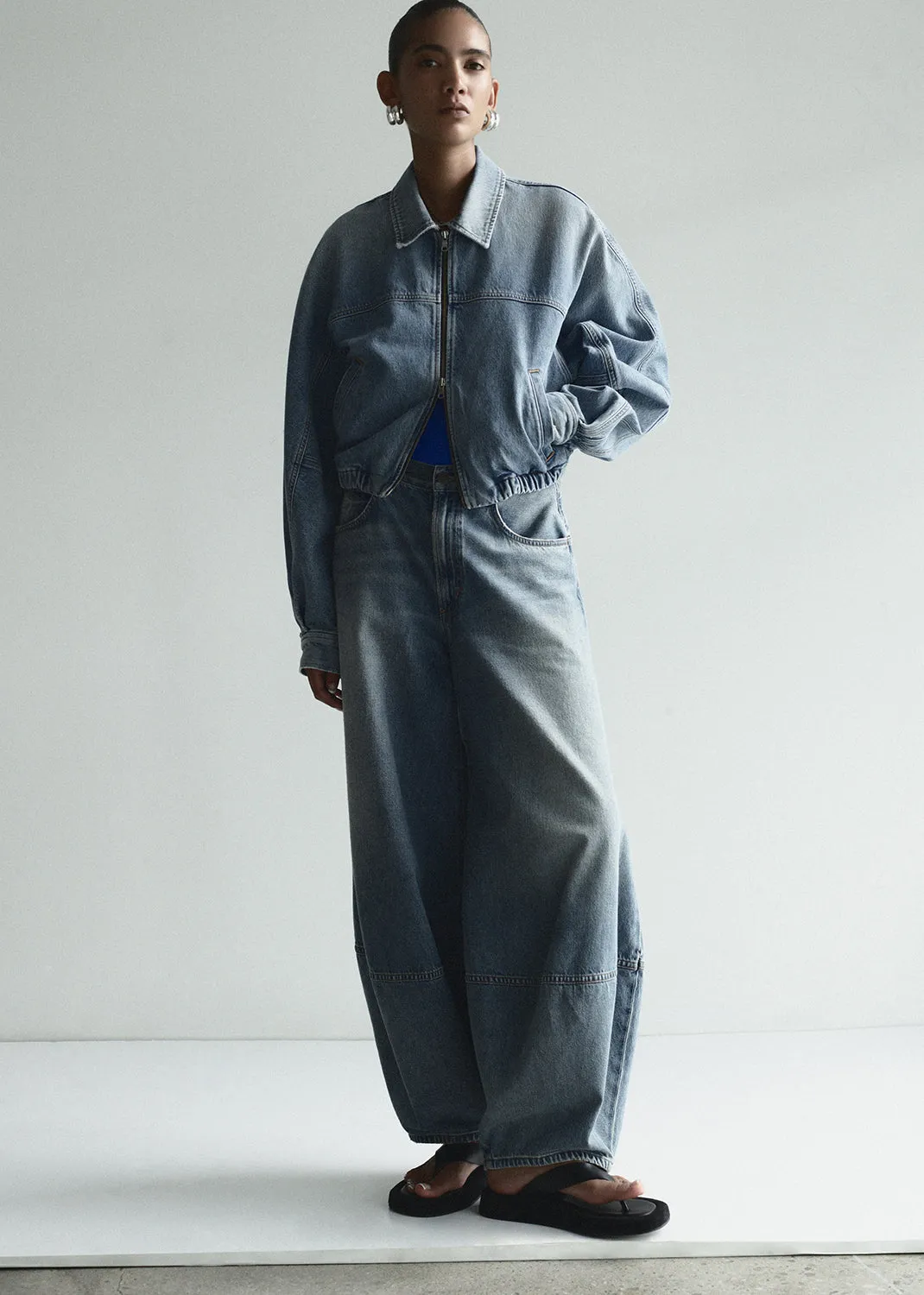 Lantern Jean (Weightless) in Avenue sold by Agolde product image thumbnail 2