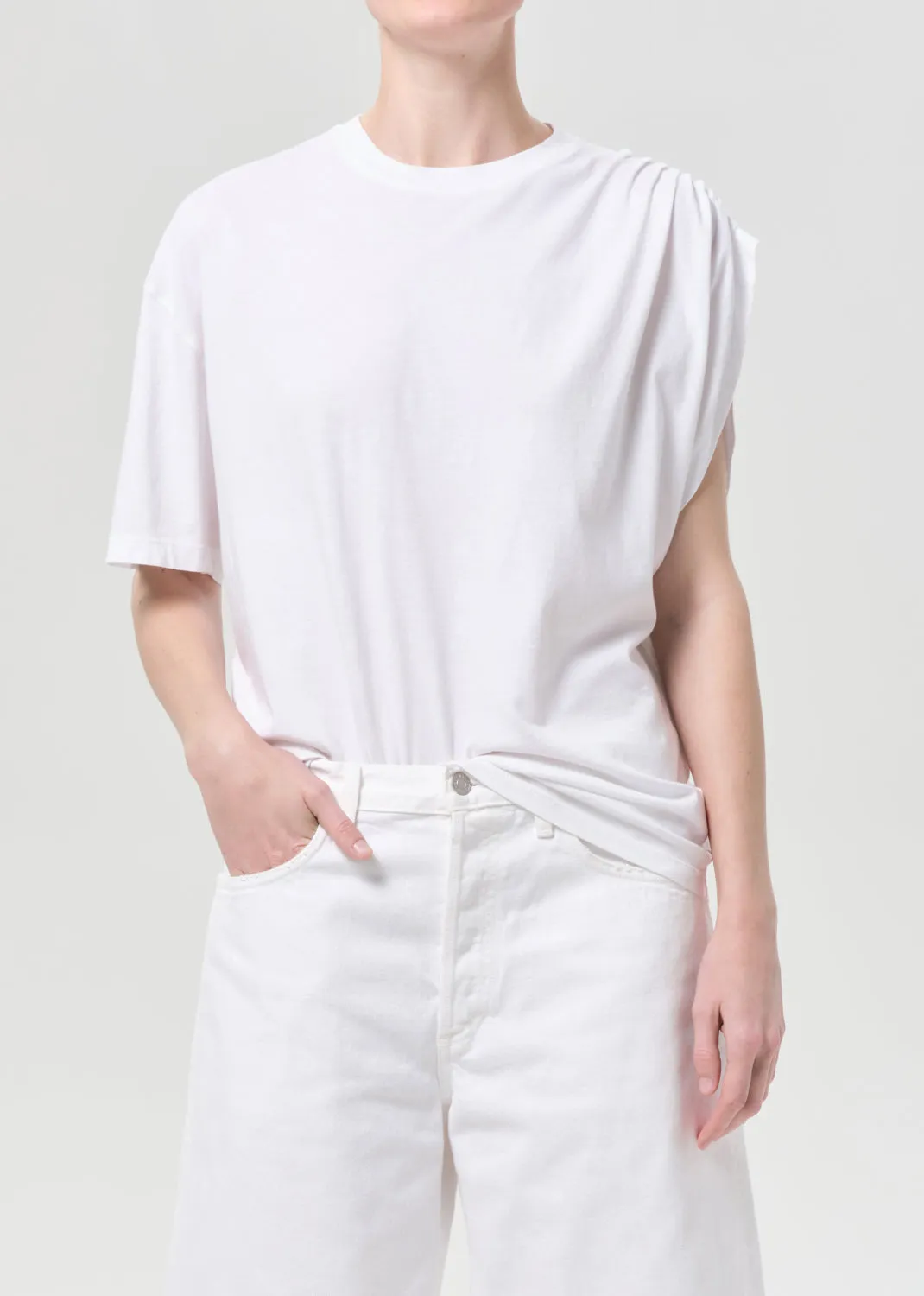 Roma T-Shirt in White sold by Agolde
