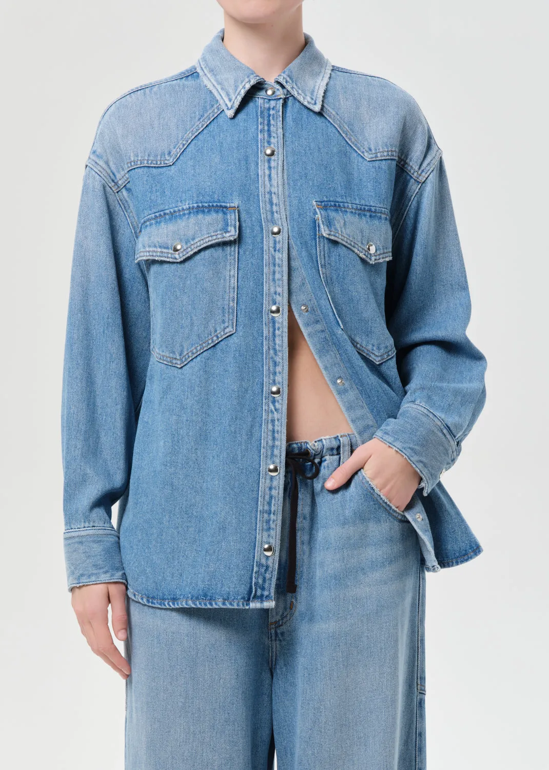 Lotta Shirt (Flyweight) in Script sold by Agolde