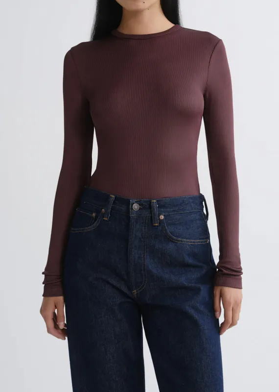 Delphi Slim Tee (Viscose) in Corinth made by Agolde