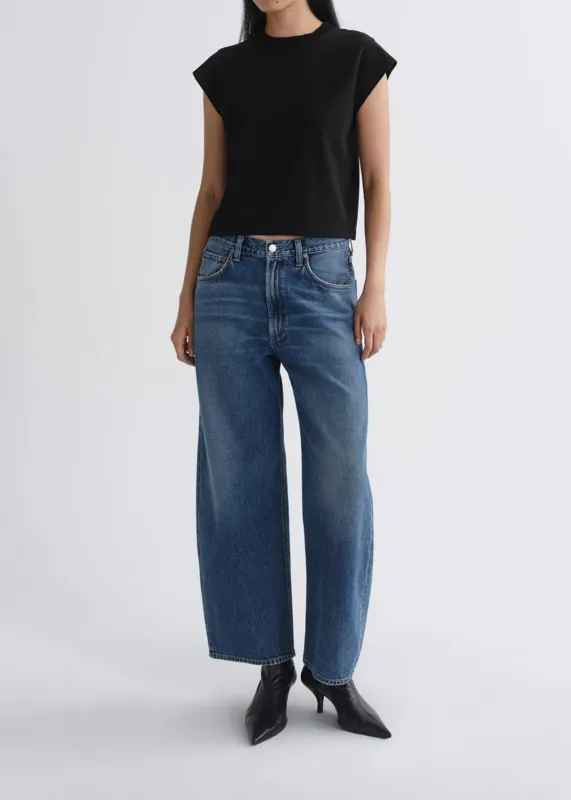 Low Curve Crop Jean (Weightless) in Curb made by Agolde