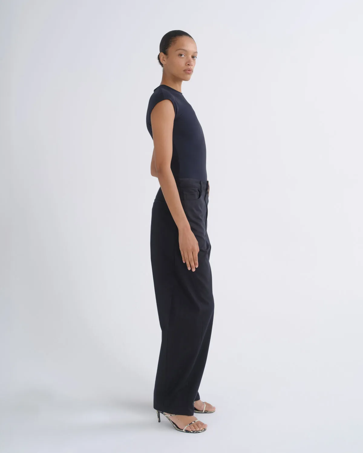 Luna Trouser in Obscura sold by Agolde product image thumbnail 3