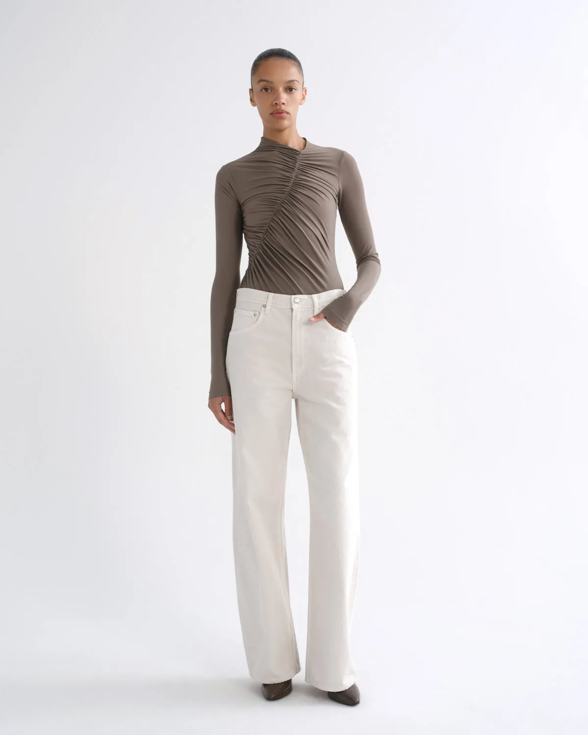 Low Curve Jean in Bone sold by Agolde
