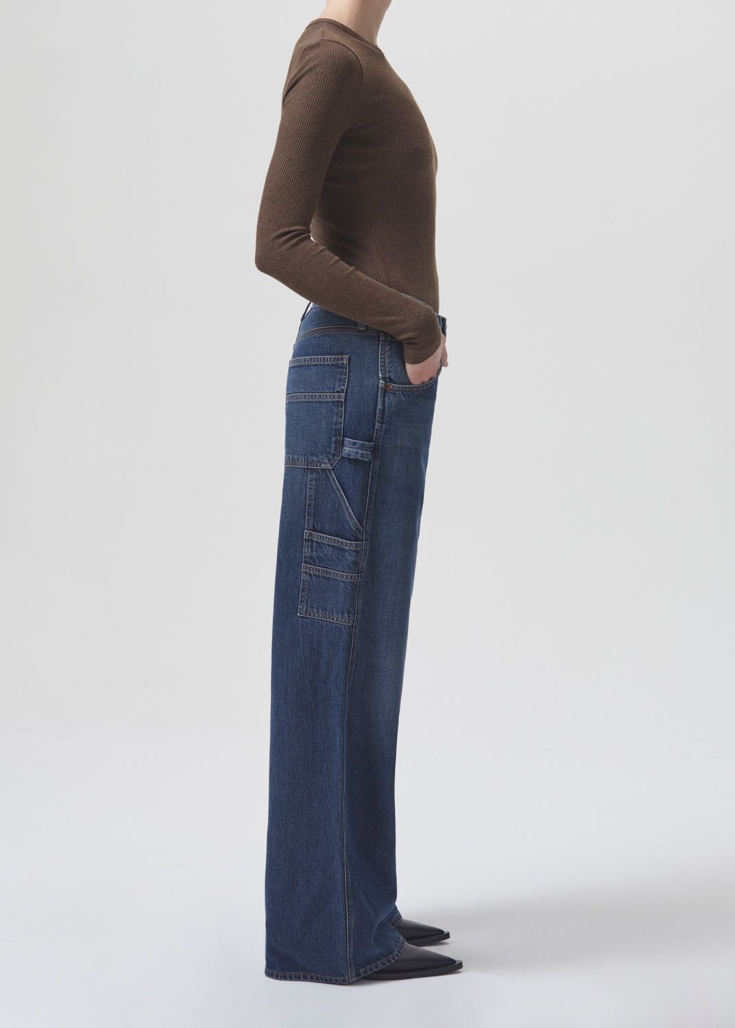 Delphi Slim Tee in Shroom sold by Agolde product image thumbnail 3