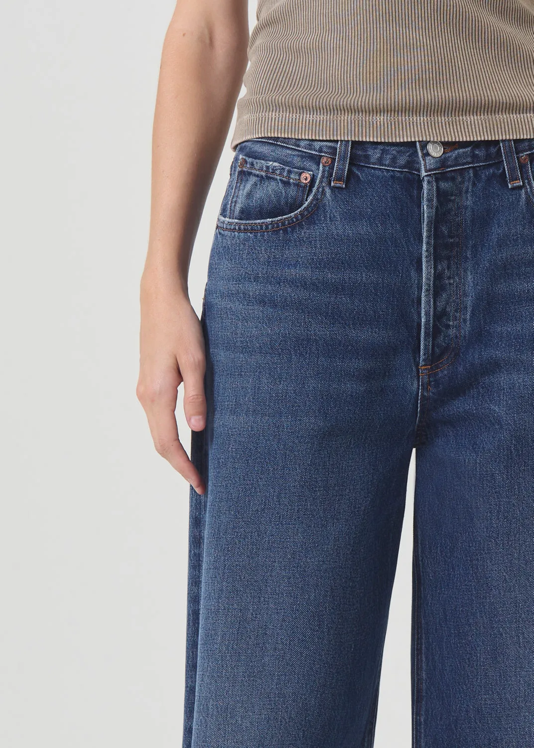 Low Slung Baggy 30.5" in Image sold by Agolde product image thumbnail 5