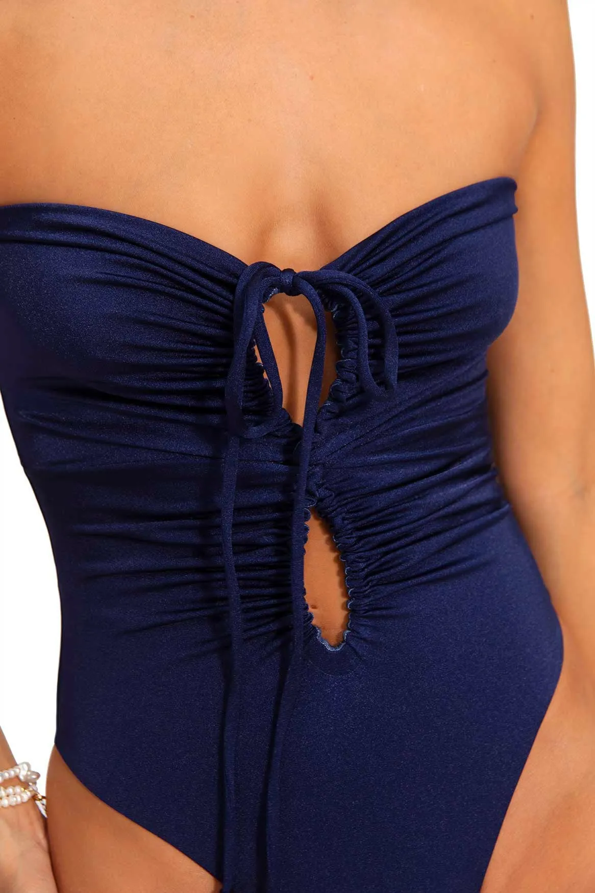 Sory One Piece Swimsuit sold by Agua Bendita product image thumbnail 2