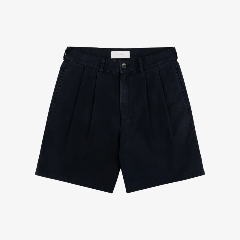 Double    Pleated     Short sold by Aime Leon Dore