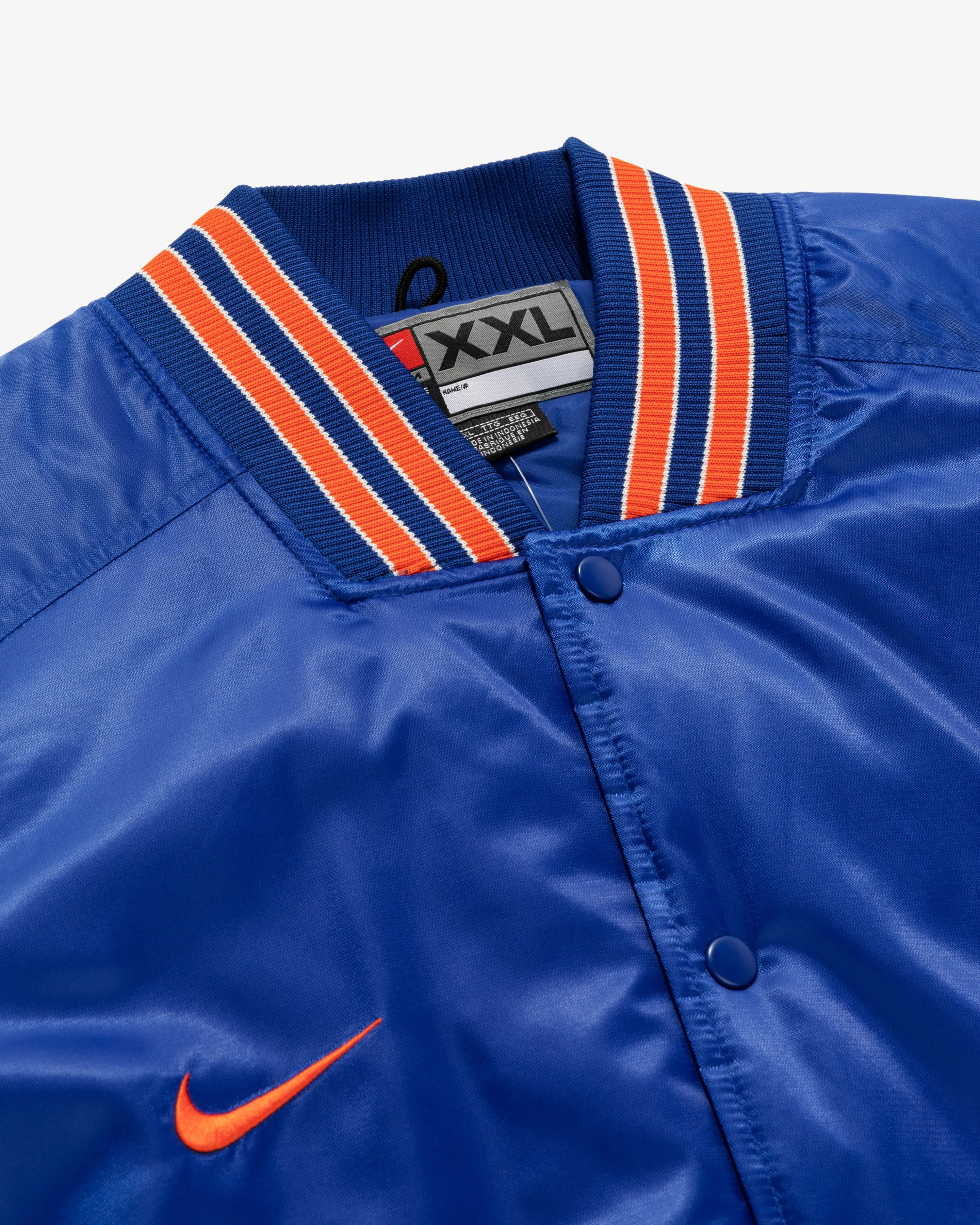Vintage New York Knicks Franchise Satin Jacket sold by Aime Leon Dore product image thumbnail 4
