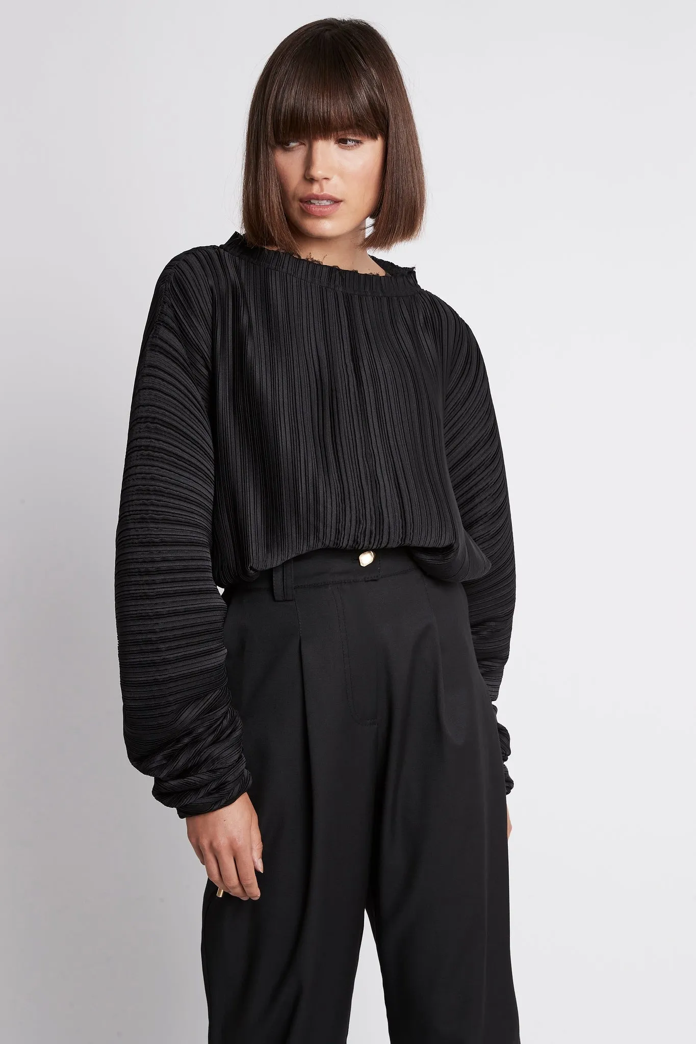 ORR Crunch Textured Cropped Blouse ブラウス Crunch Textured Cropped Blouse | ファッション通販サイト NUGU