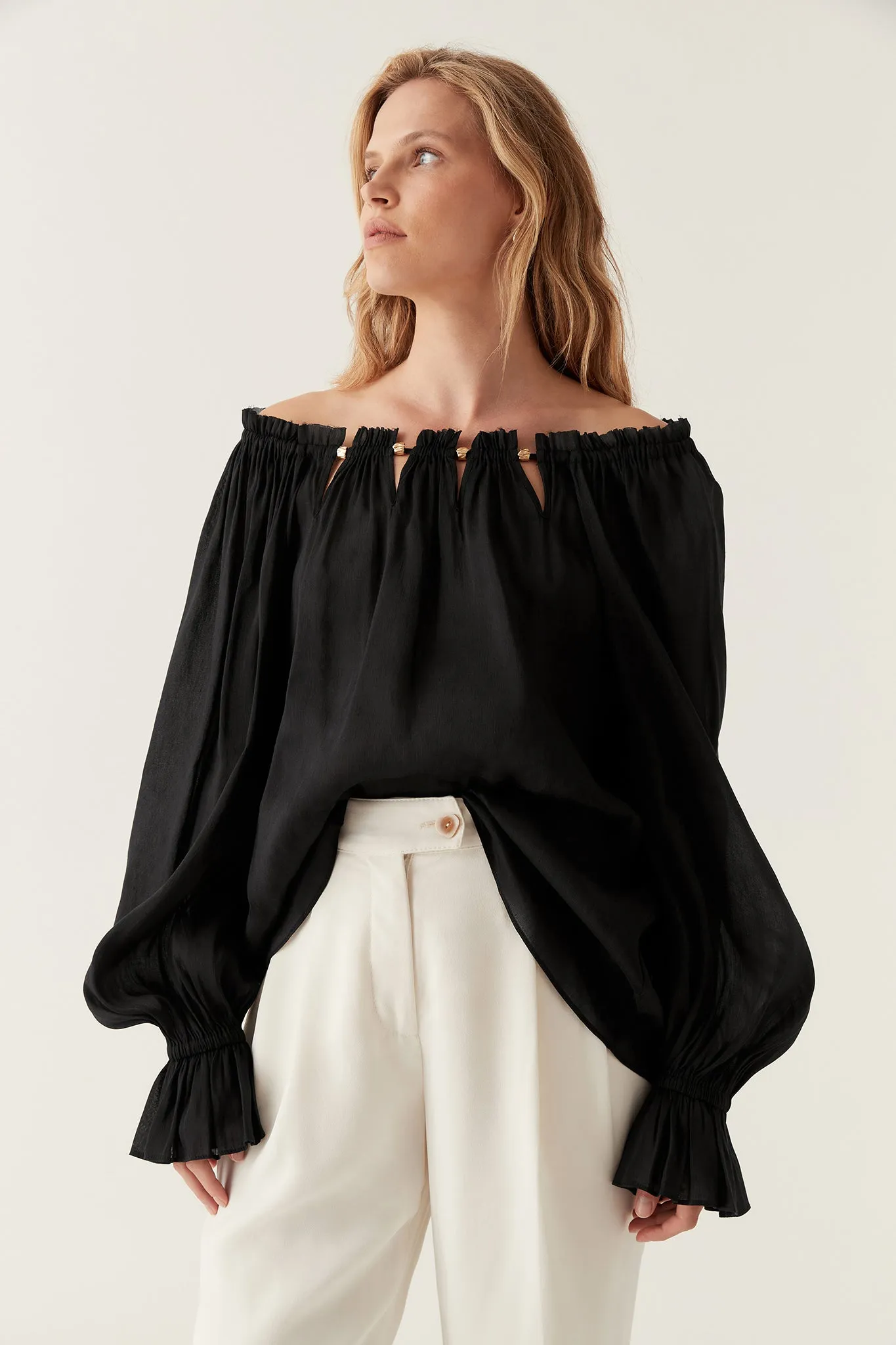 Charm Le Corsaire sold by Aje