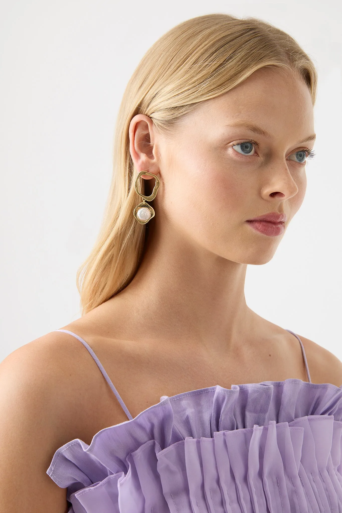 Iris Ring Pearl Drop Earring sold by Aje product image thumbnail 2