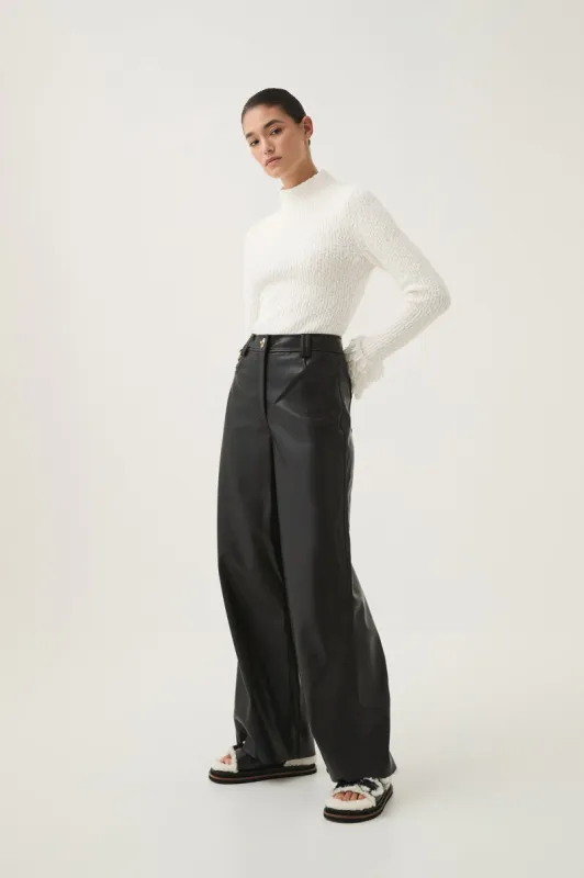 Constantina Pant sold by Aje