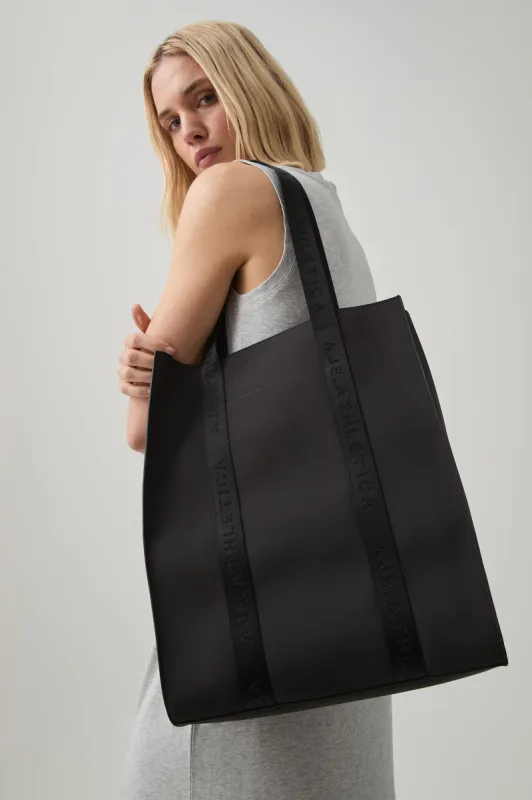 Portrait Spray Tote 908 made by Aje