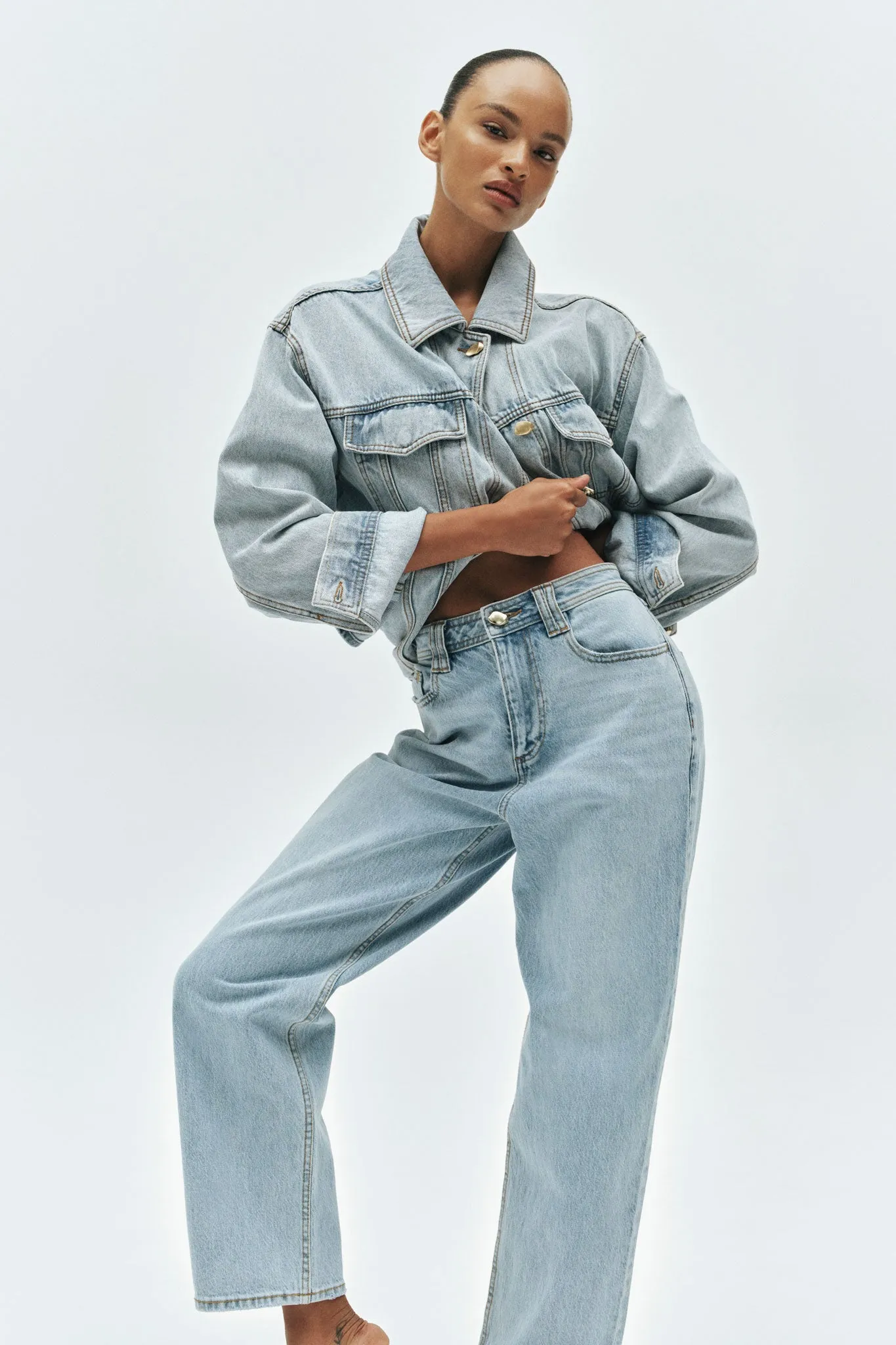 Billie Straight Ankle Jean sold by Aje