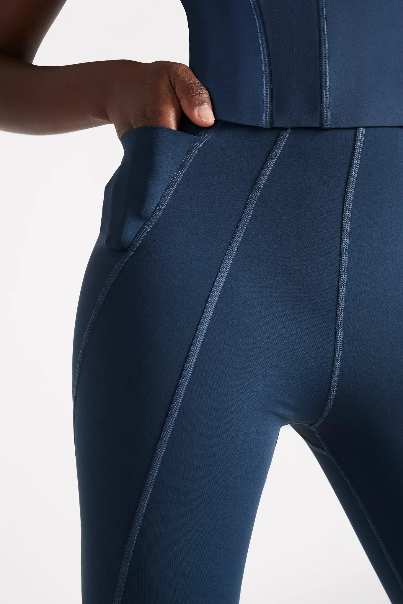 High Rise 7/8 Legging 211 sold by Aje product image thumbnail 4