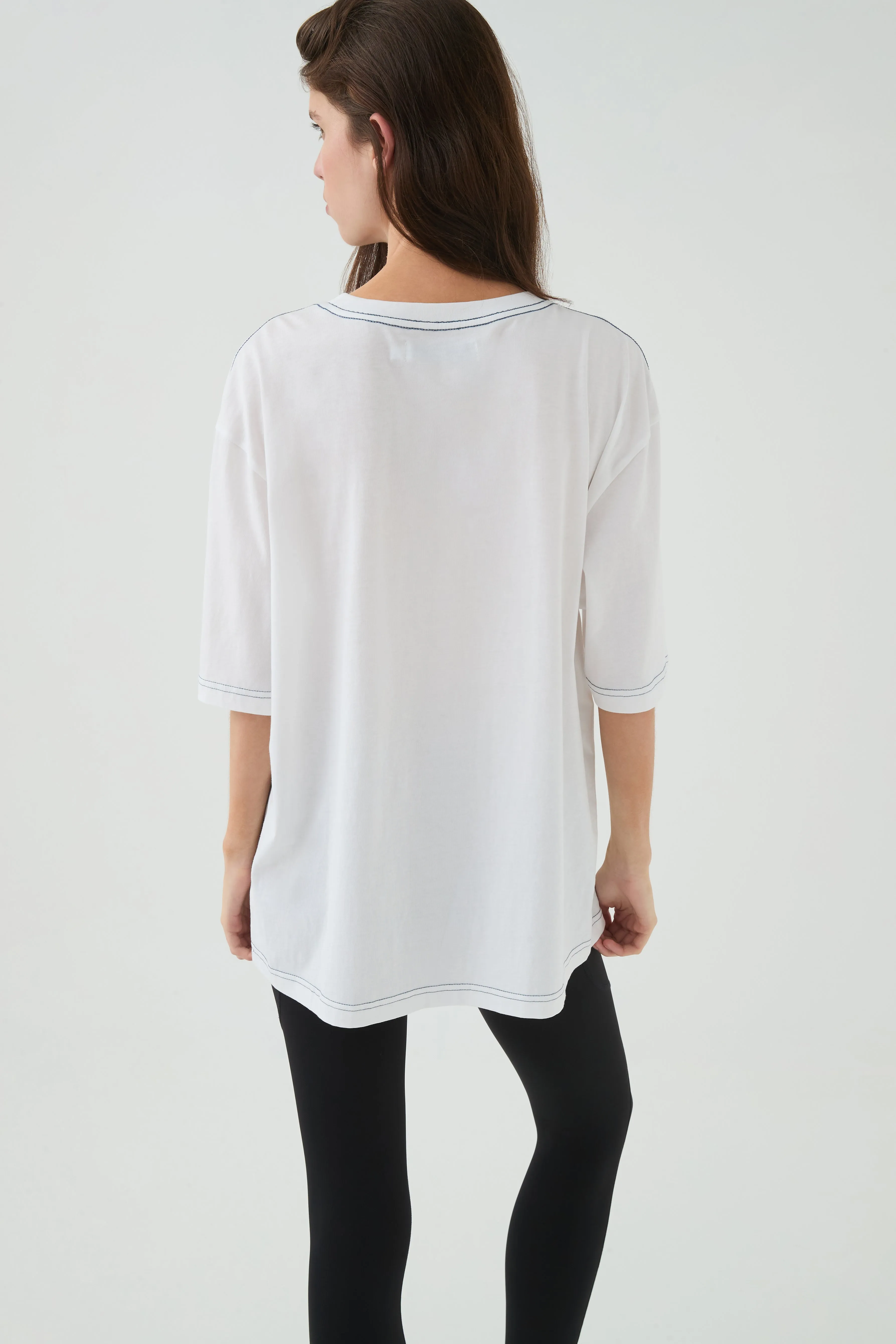 Graphic Logo Tee 102 sold by Aje product image thumbnail 3