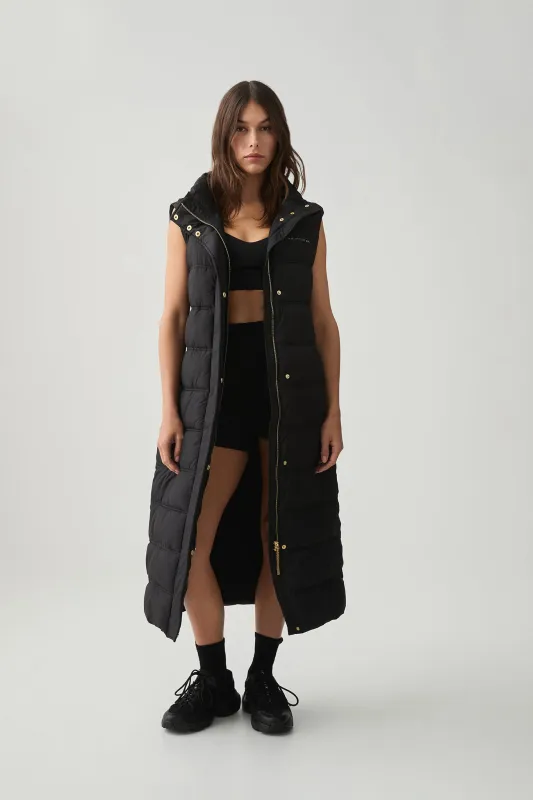 Longline Puffer Vest 765 sold by Aje