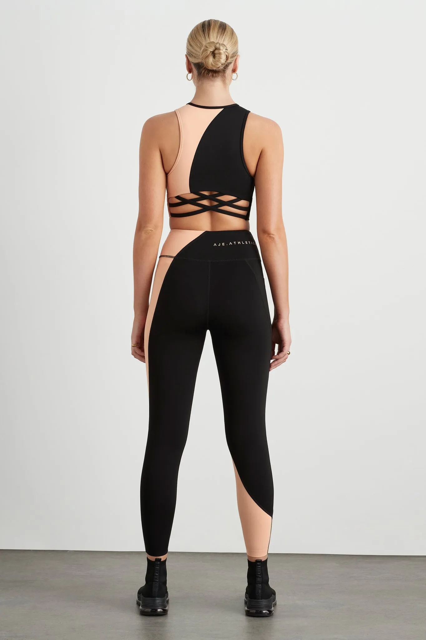 High Rise Colour Block 7/8 Legging 226 sold by Aje product image thumbnail 5